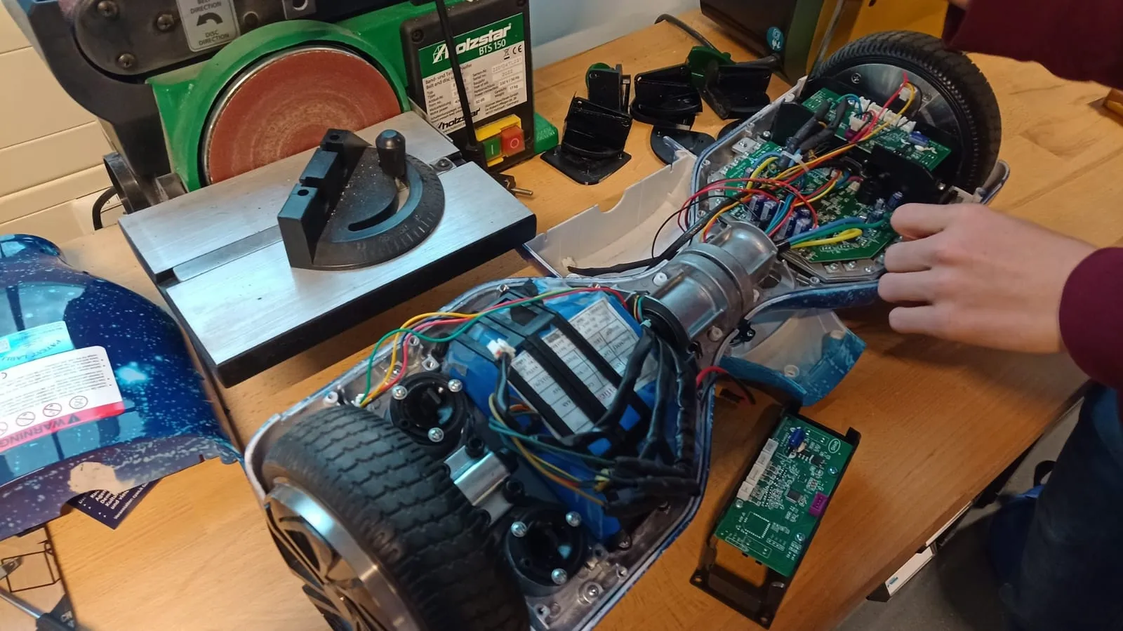 Hoverboard zerlegt – Elektronik und Motoren