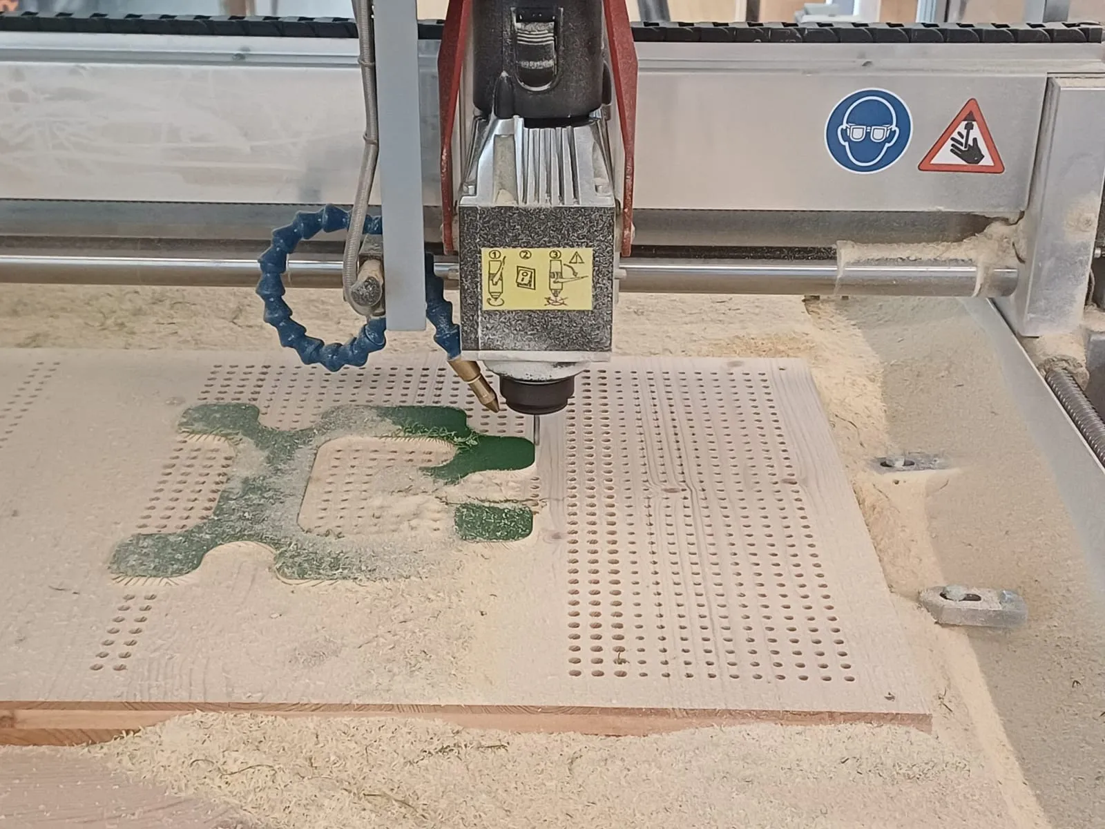 CNC-Fräsung des Byte Club Logos
